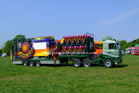The 2nd Frisbee load at Knutsford May Day Fun Fair,image